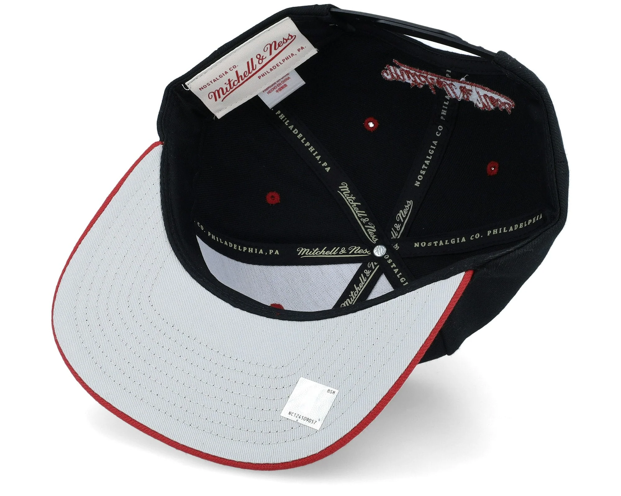 Men's Mitchell & Ness NBA Breakthrough Snapback Bulls - Black - Image 5