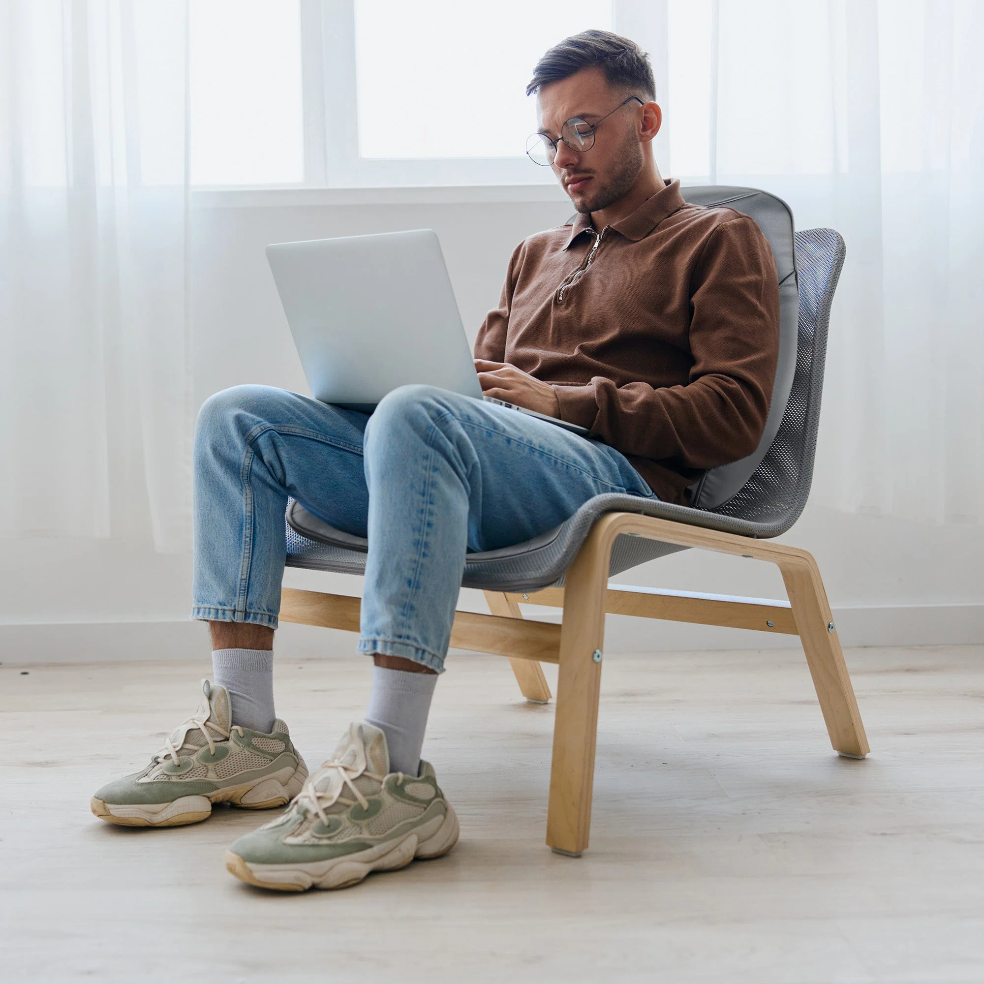 Pursonic Shiatsu Chair Massager with Vibration – Ultimate Relaxation - Image 4